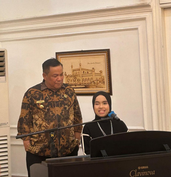 Diundang ke Tanah Kelahiran, Putri Ariani Ramah Tamah dengan Pj Gubri