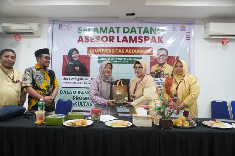 Prodi Ilmu Komunikasi Universitas Abdurrab Raih Akreditasi Unggul