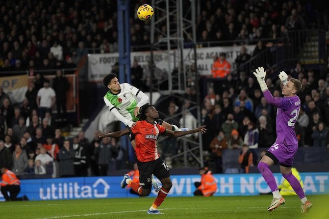 Premier League: Luton Town Tahan Imbang Liverpool dengan Skor 1-1