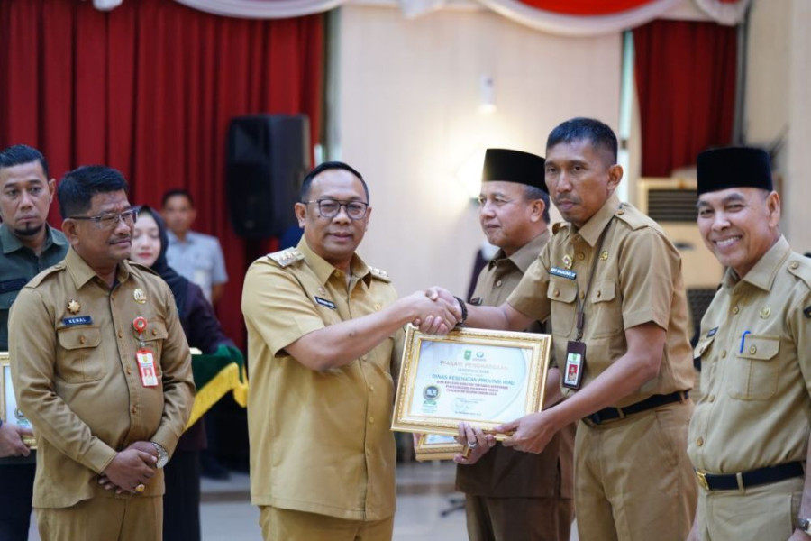 Patuh Penyelenggaraan Pelayanan Publik 2024, 5 OPD Pemprov Riau Terima Penghargaan