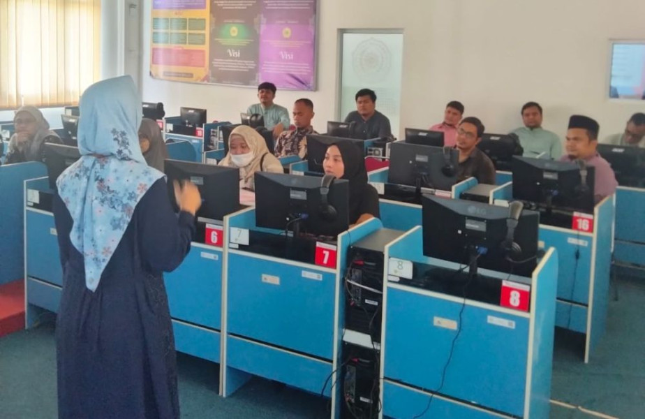UMRI Komitmen Tingkatkan Kompetensi Bahasa Lewat Coaching Clinic TOEFL
