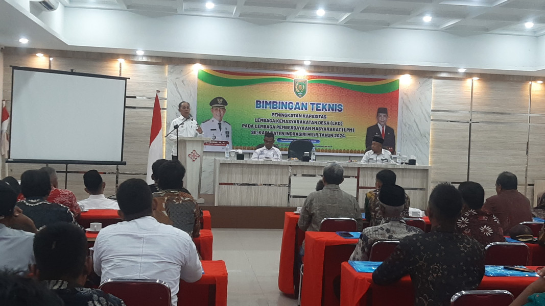 Pj Bupati Buka Bimtek Peningkatan Kapasitas Lembaga Kemasyarakatan Desa