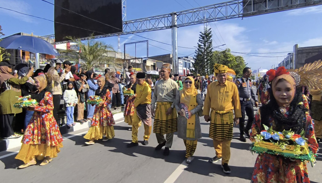 Pemkab Indragiri Hilir Turut Meriahkan Pawai Taaruf MTQ Ke-42 Tingkat Provinsi Riau di Kota Dumai
