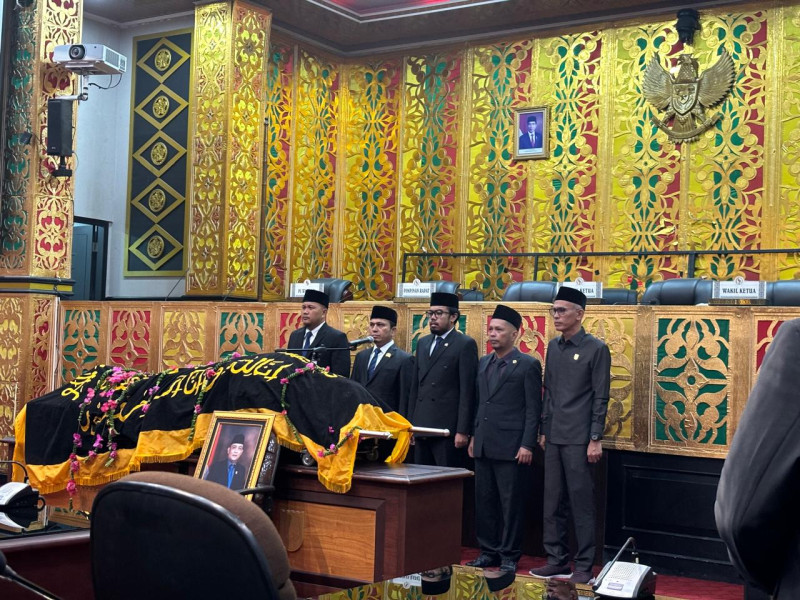 DPRD Pekanbaru Gelar Upacara Pelepasan Jenazah Heri Setiawan
