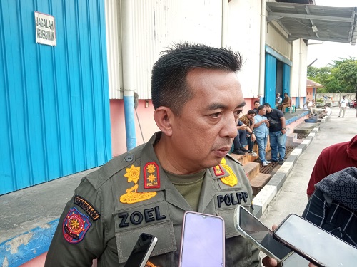 Mulai Tahun Depan, Pemko Pekanbaru Tindak Tegas Tiang Fiber Optik Semrawut
