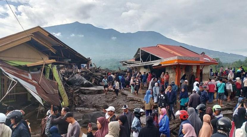 Jumlah Korban Banjir Bandang di Sumbar yang Tewas Jadi 15 Orang