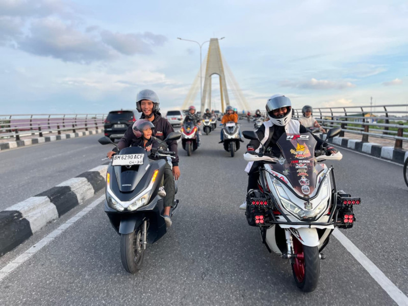 Satukan Komunitas Honda dalam Semangat #Cari_Aman di Pekanbaru