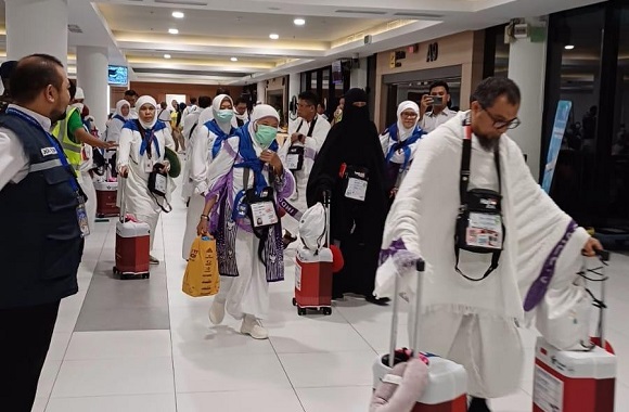 Kloter Terakhir Jemaah Haji Riau Akhirnya Diberangkatkan