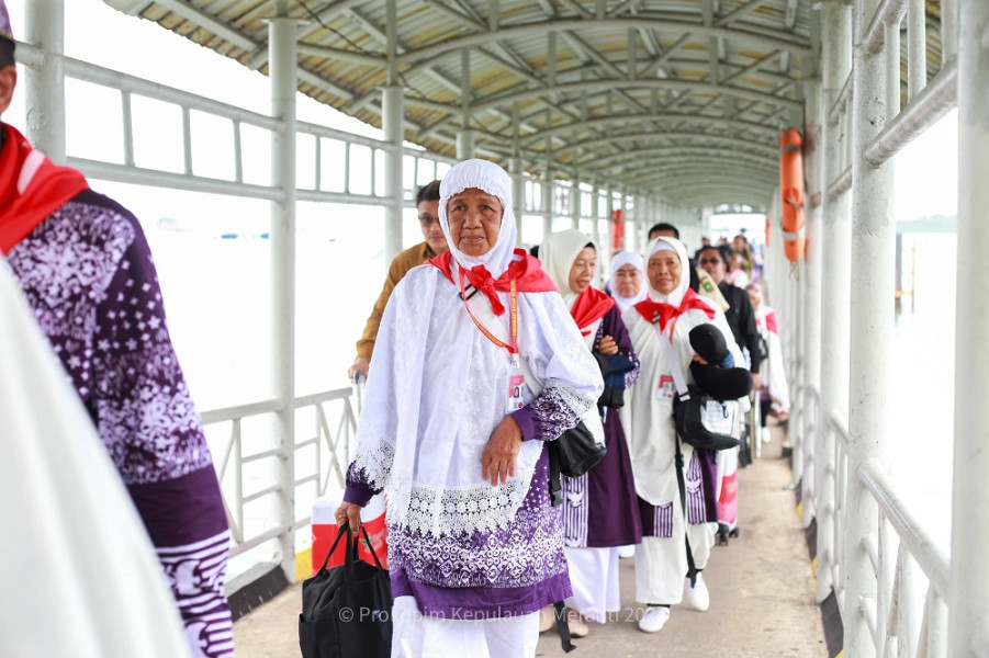 108 Jemaah Calon Haji Asal Kepulauan Meranti Tiba Di Asrama Haji Batam
