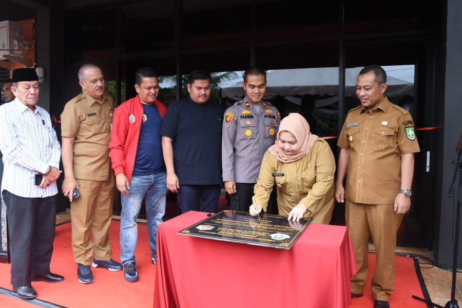 Bupati Kasmarni Resmikan Sekretariat Persikalis