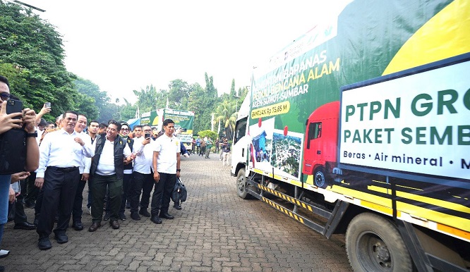 PalmCo Salurkan 500 Ton Minyak Goreng untuk Korban Banjir Sumatra