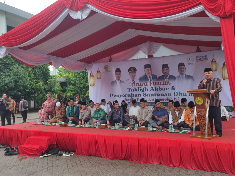 UMRI Gelar Tablig Akbar dan Santuni 1.000 Dhuafa