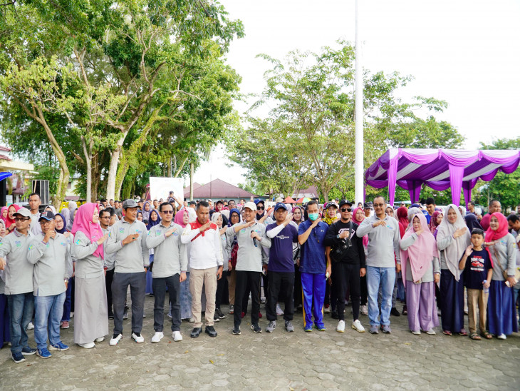 Sekda Kampar Hambali Buka Kegiatan Car Free Day dan Pemeriksaan Kesehatan