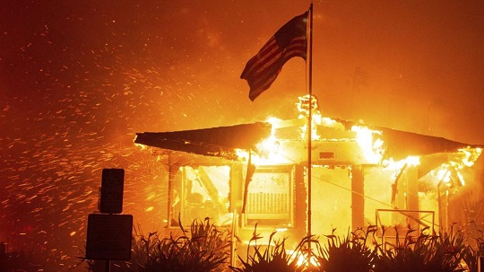 Saat Trump Ancam Buat Neraka di Gaza, Los Angeles Terbakar Hebat