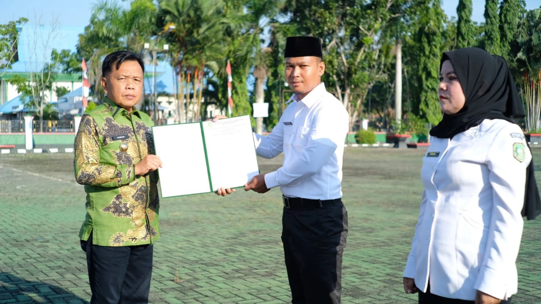 Bupati Asmar Serahkan SK untuk 164 PPPK