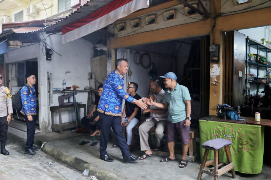 Wakil Bupati Kepulauan Meranti Tinjau Lokasi Kebakaran di Pasar Sandang Pangan