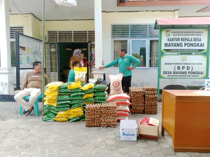 Tekan Inflasi, Pemkab Kampar Lakukan Operasi Pasar di Desa Mayang Pongkai