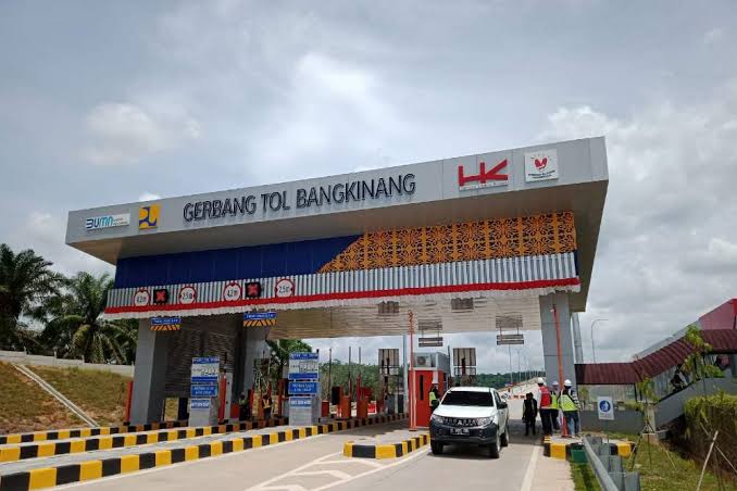 Libur Panjang Akhir Pekan, 105.228 Kendaraan Lewati Dua Tol di Riau