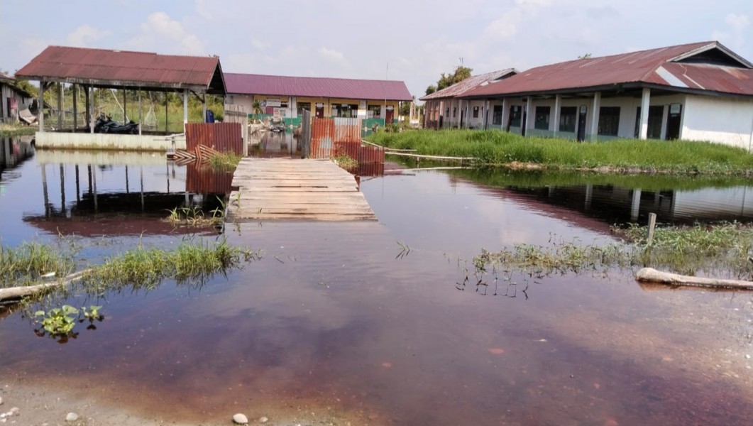 Disdik Liburkan Sekolah Terdampak Banjir di Rokan Hilir