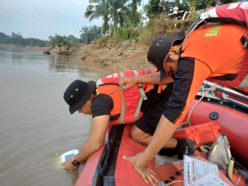 Seorang Pemancing Hilang di Sungai Indragiri