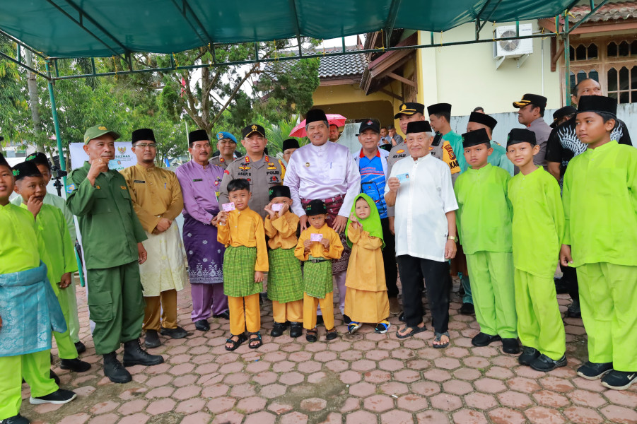 Ada Jum’at Curhat di Bujang Kampung, Bupati Alfedri Sebut Istimewa