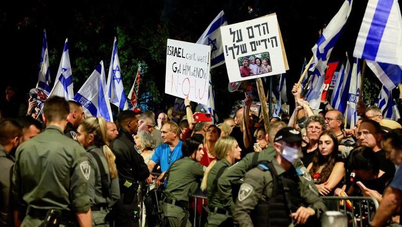 Ribuan Orang Tutup Jalan Utama di Tel Aviv, Tuntut Netanyahu Mundur