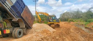 Pemprov Riau Perbaiki Jalan Rusak di Pucuk Rantau Kuansing