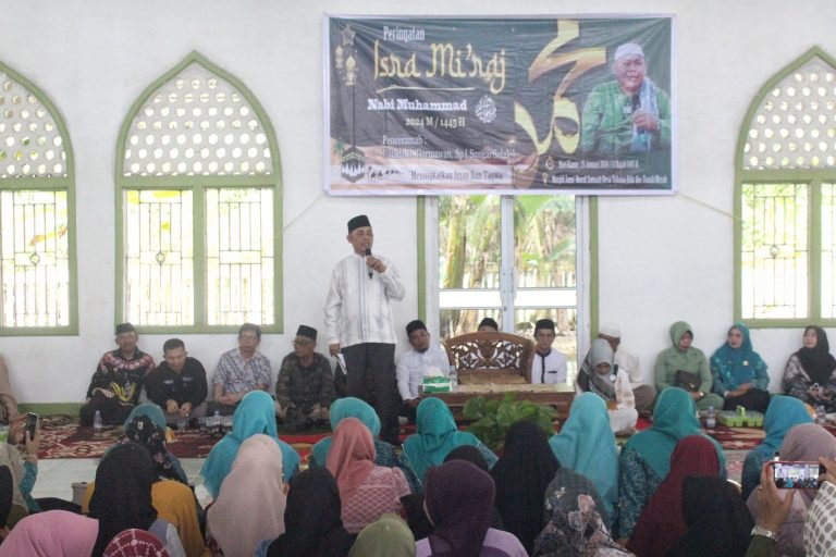 Pj Bupati Hadiri Peringatan Isra' Mi'raj Nabi Muhammad SAW di Masjid Jami Tekulai Hilir