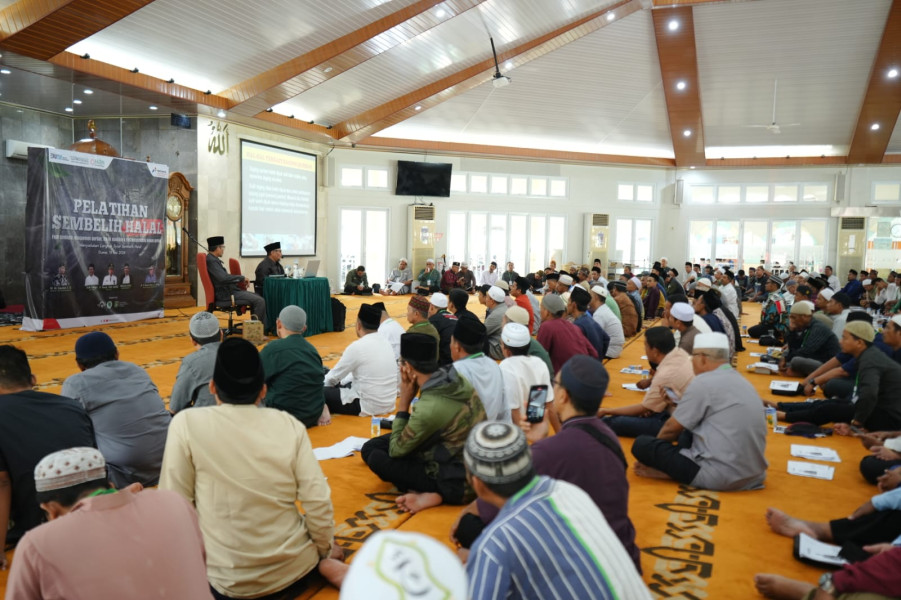 Ratusan Masyarakat Dumai Ikuti Pelatihan Sembelih Halal di Masjid Al-Muhajirin