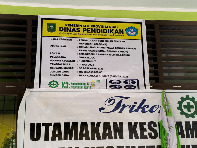Rekanan SMA Negeri 2 Rambah Hilir-Rohul, Pasang Konsen Jendela yang Rusak