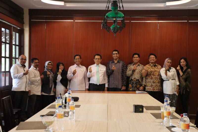 Rektor UIN Suska Riau Teken MoU dengan PT Telemedia Dinamika Sarana