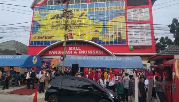 Mall Vaksinasi, Terobosan Pemprov Riau Dekatkan Layanan Imunisasi