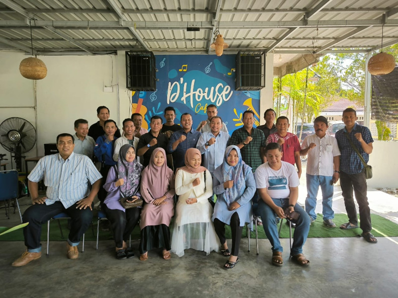 Silaturahmi Dengan Insan Pers, Kelmi Nyatakan Siap Maju Sebagai Calon Bupati Rohul