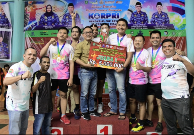 Turnamen Badminton Korpri Bengkalis Cup 2023 Ditutup, Tim BRI Juara I