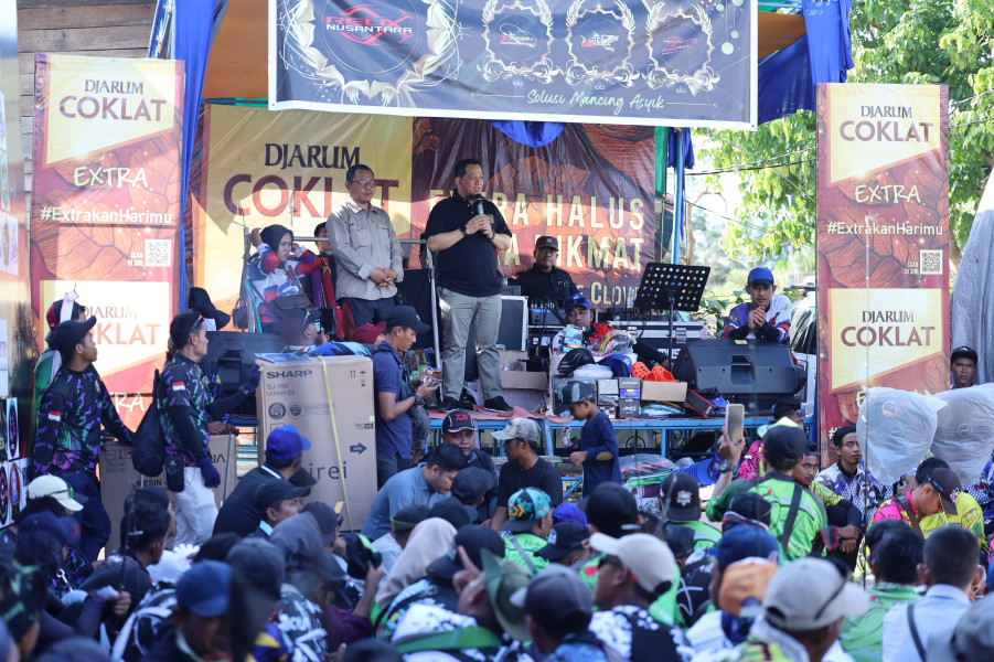 Asisten Administrasi dan Umum Buka Lomba Mancing Berhadiah