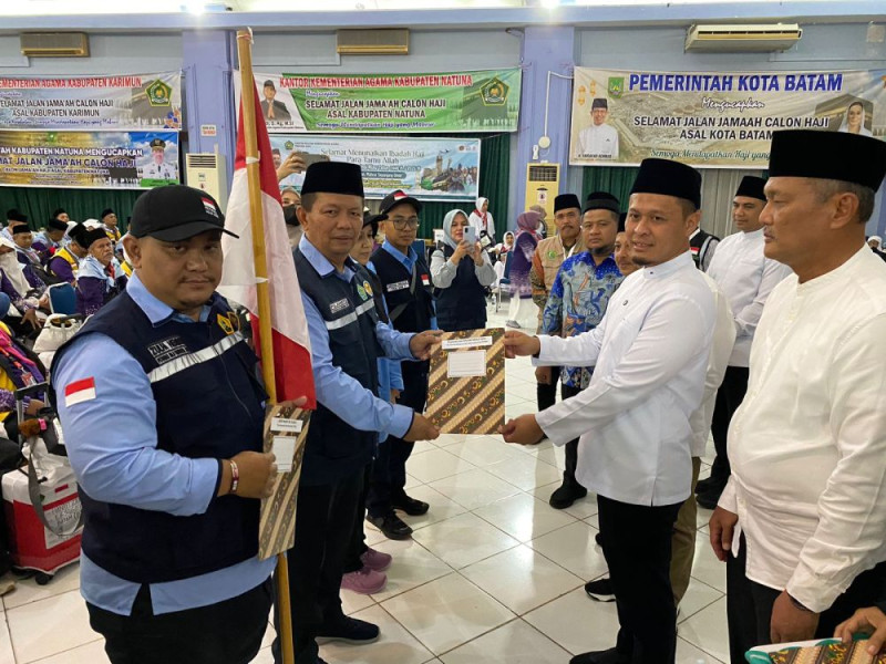 Wali Kota Agung Nugroho Bantu Konsumsi JCH Pekanbaru Rp100 Juta di Tanah Suci