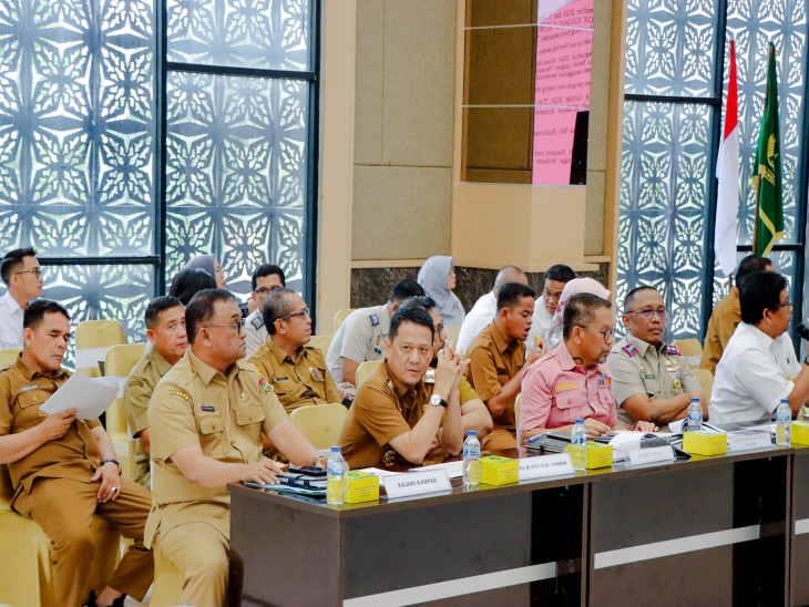 Pj Bupati Kampar Hadiri Langsung Rakor Pembahasan Progres Pembangunan Tol Pekanbaru - Rengat