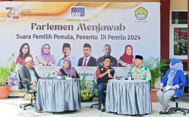 KPU Riau dan Kuansing Sosialisasi Pemilu dengan Turun Bertanding Dalam Pacu Jalur