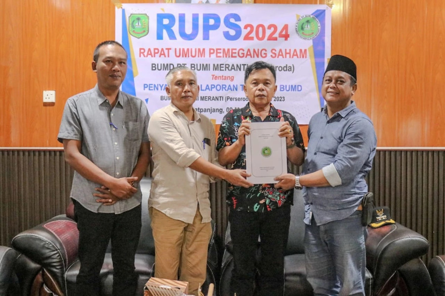 Pimpin RUPS BUMD PT Bumi Meranti, Asmar Ingatkan Tertib Administrasi