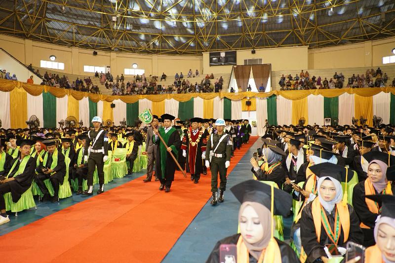 Wisuda Periode III 2023, UIR Beri Layanan Prima Bagikan Ijazah di Hari yang Sama