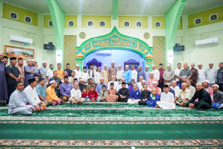 Safari Subuh di Masjid Al Huda, Wali Kota Dumai Ajak Masyarakat Makmurkan Masjid dan Dukung Pembangunan