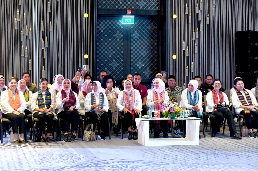 Iriana dan OASE KIM Hadiri Sosialisasi Moderat Sejak Dini