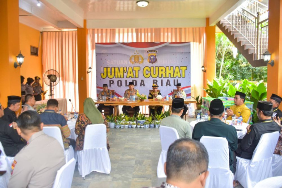 Jumat Curhat, Kapolda Riau Tampung Aspirasi Masyarakat Bangkinang