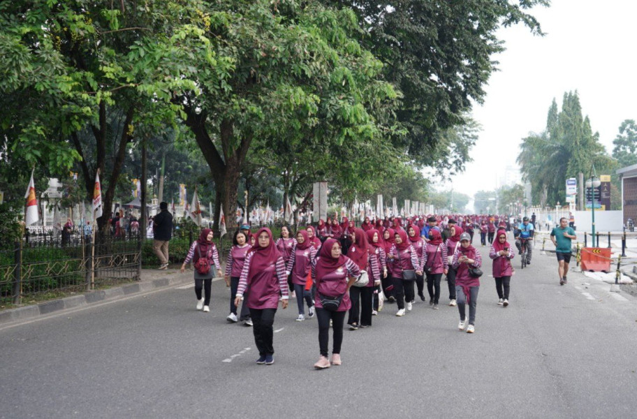 HUT ke 23, DWP Riau Gelar Jalan Santai dan Senam Sehat