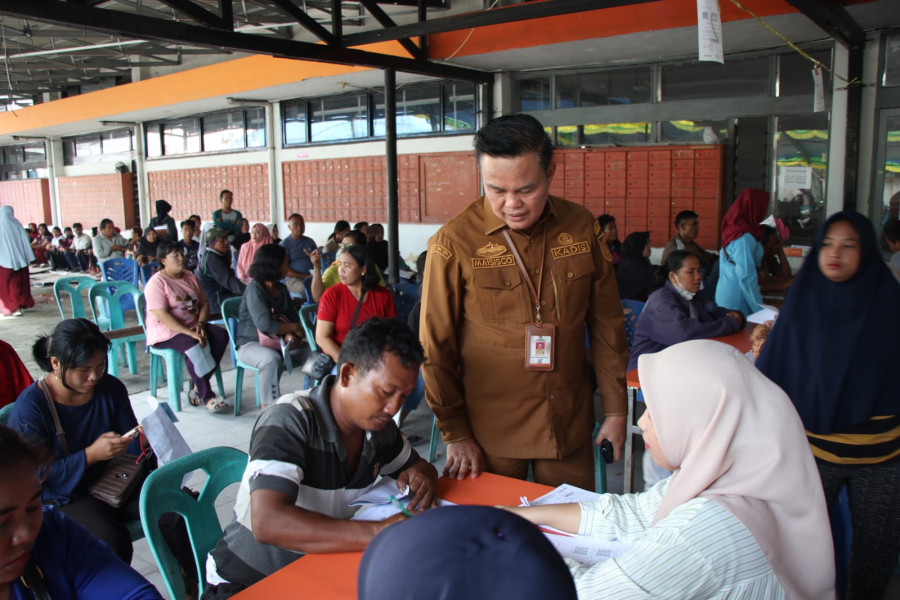 Pemko Pekanbaru Mulai Distribusi Beras CPP pada 17.000 KPM