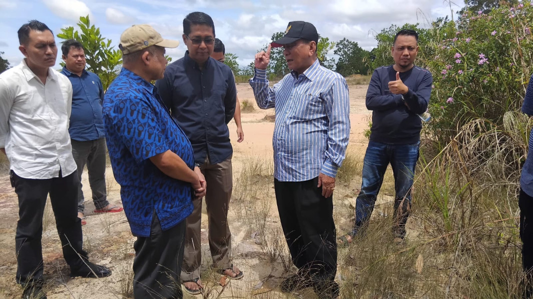Bupati Rohil Lakukan Suvey Lokasi Pembangunan Universitas dan Pasar Tradisional