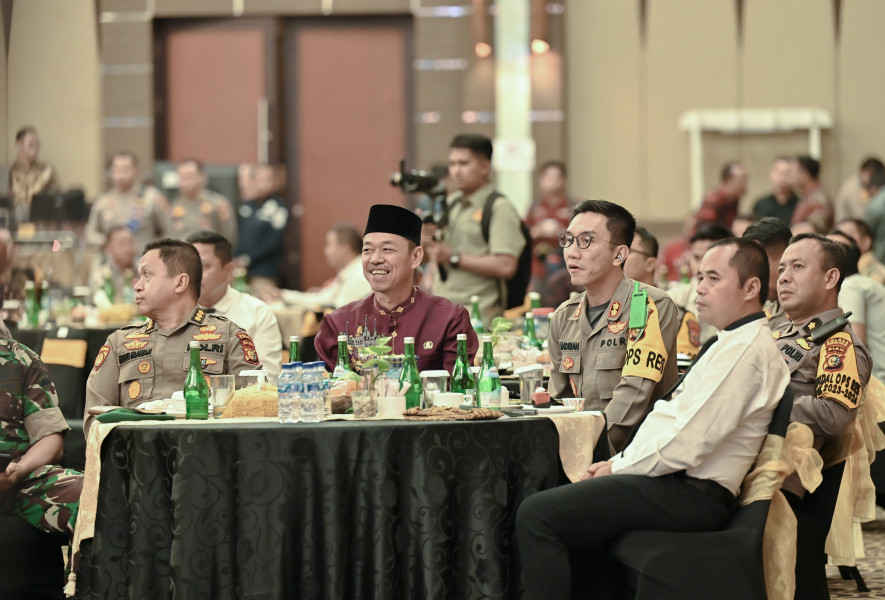 Bupati Afrizal Sintong Hadiri Rapat Pimpinan TNI-Polri Se-Provinsi Riau