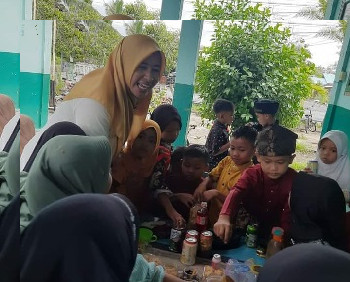 Hari Kedua Sekolah, Siswa Siswi SD Negeri 14 Banglas Gelar Halal Bihalal Bersama Guru