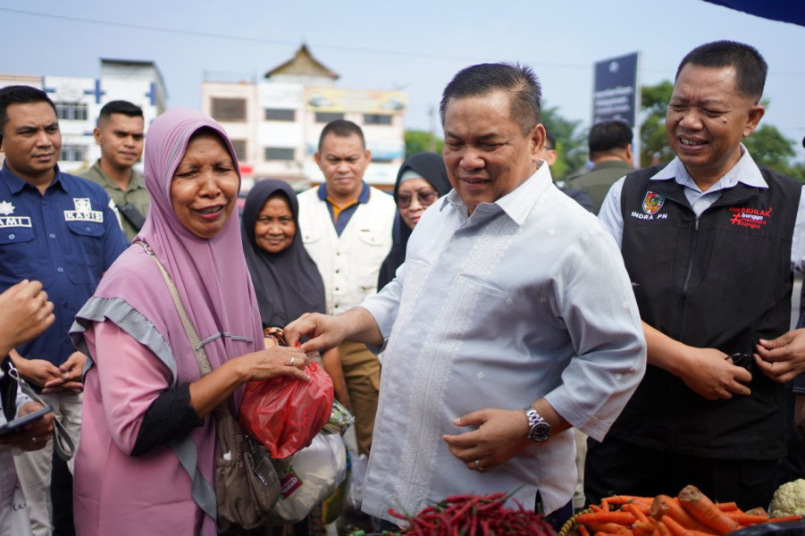 Pj Gubernur Riau SF Hariyanto Sambangi Sejumlah Pasar di Pekanbaru
