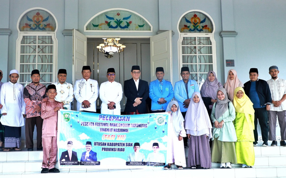 Pjs Bupati Siak Lepas Kontingen Siak Ikuti FASI ke- 12 Tingkat Nasional di Bekasi